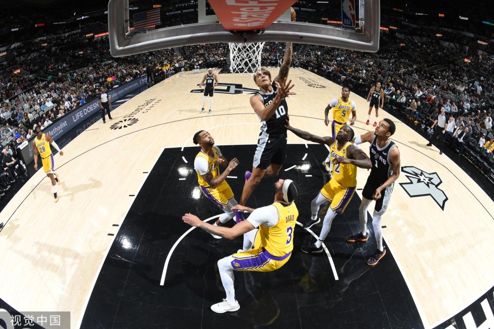 国际赛事中 国际赛事中