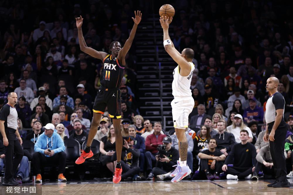 着卓越的个 着卓越的个