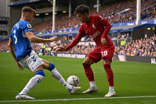 在激烈的竞 在激烈的竞